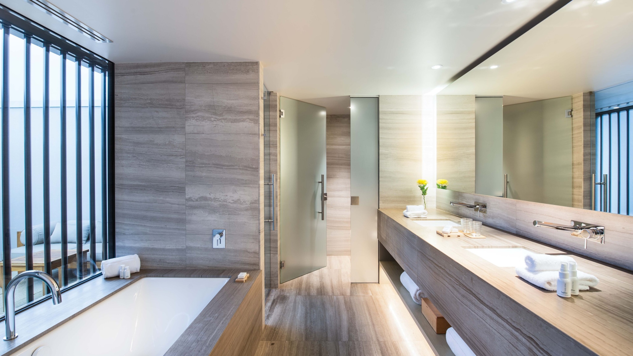 Luxury Suite Bathroom