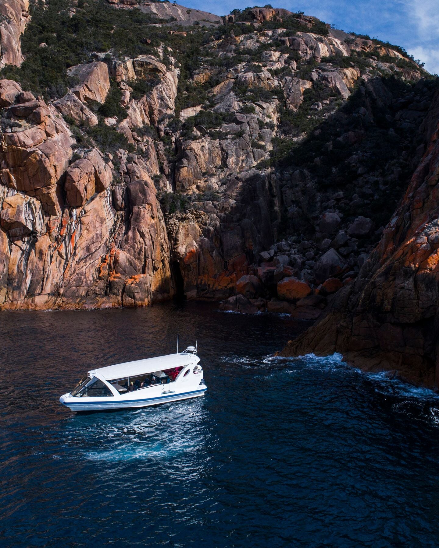 Saffire Boat 01